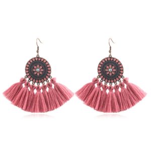 Bohemian Ibiza oorbellen hangers met katoenen kwastjes kleur donkerroze