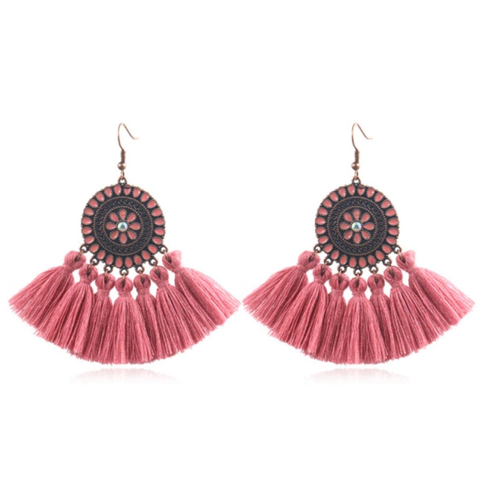 Bohemian Ibiza oorbellen hangers met katoenen kwastjes kleur donkerroze
