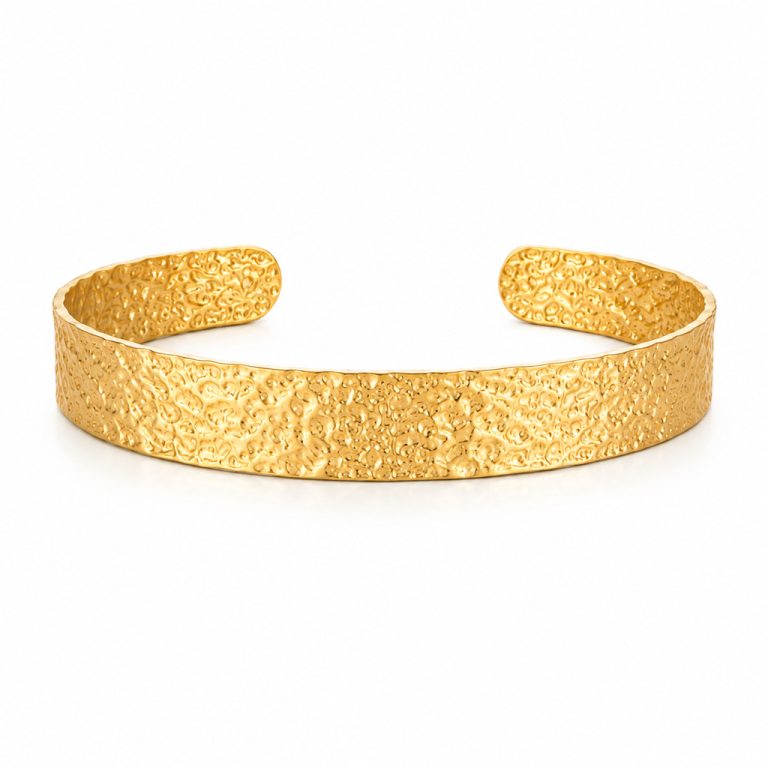 Cilla Jewels Goudkleurige Brede Dames Bangle Armband met Korrelstructuur