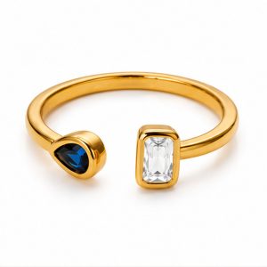 Cilla Jewels Goudkleurige Verstelbare Damesring met Blauwe Druppel en Witte Baguettezirkonia