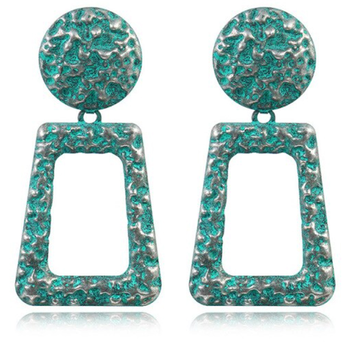 Dames oorbellen of oorhangers groen rond en rechthoekig