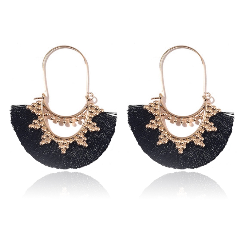 Deja Jewels Bohemian Goudkleurige Oorbellen met Zwarte Franje Waaierhangers