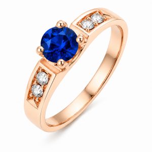 LGT JWLS Rosegoudkleurige Damesring met Blauwe Ronde Zirkonia en Vier Zijstenen – 19mm