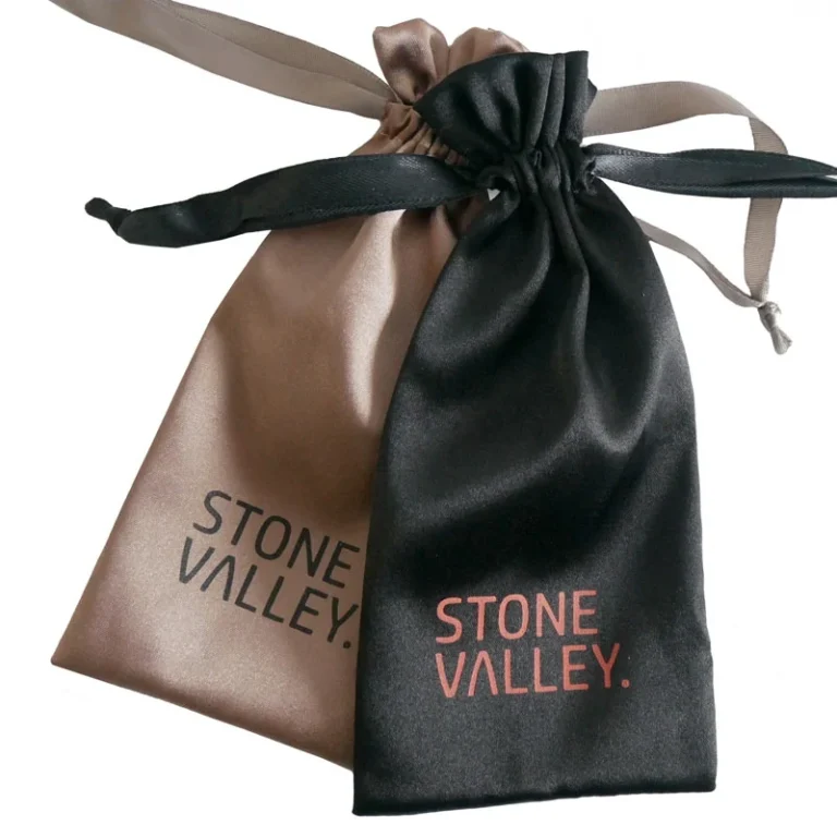 Brillenhoes Satijn Stone Valley – Zwart & Bruin