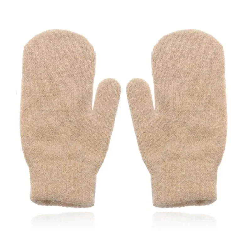 LGT JWLS Beige Gebreide Dameswanten – Luxe Konijnenbont Look
